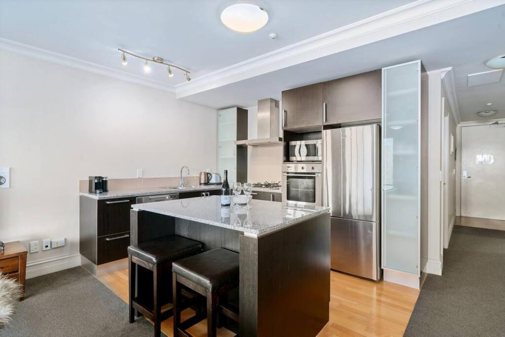 The Beacon - 2 Bedroom Luxe Apartment Queenstown Dış mekan fotoğraf